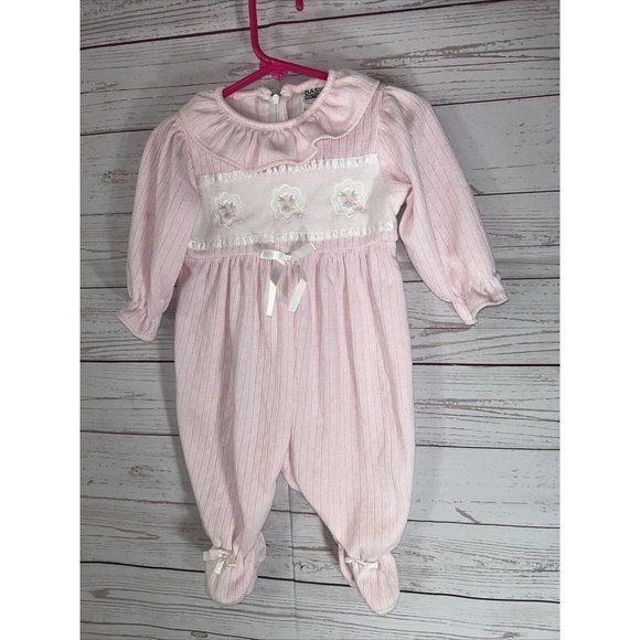Vintage Basic Editions Baby Girl 6-9 Months Light Pink 1-Piece Romper Sleeper - Picture 1 of 8